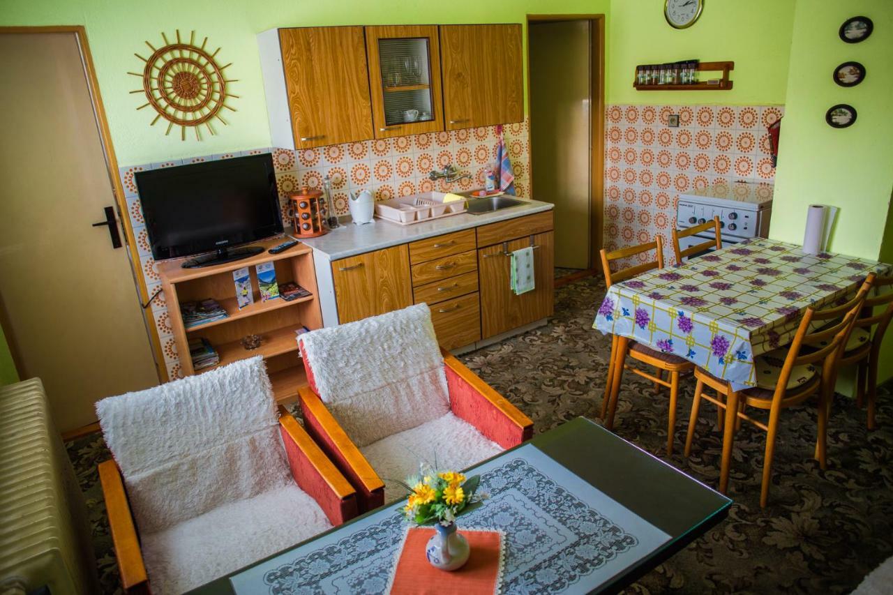 Apartman Strba Apartment ภายนอก รูปภาพ