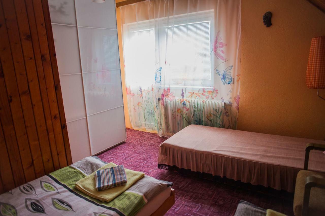 Apartman Strba Apartment ภายนอก รูปภาพ