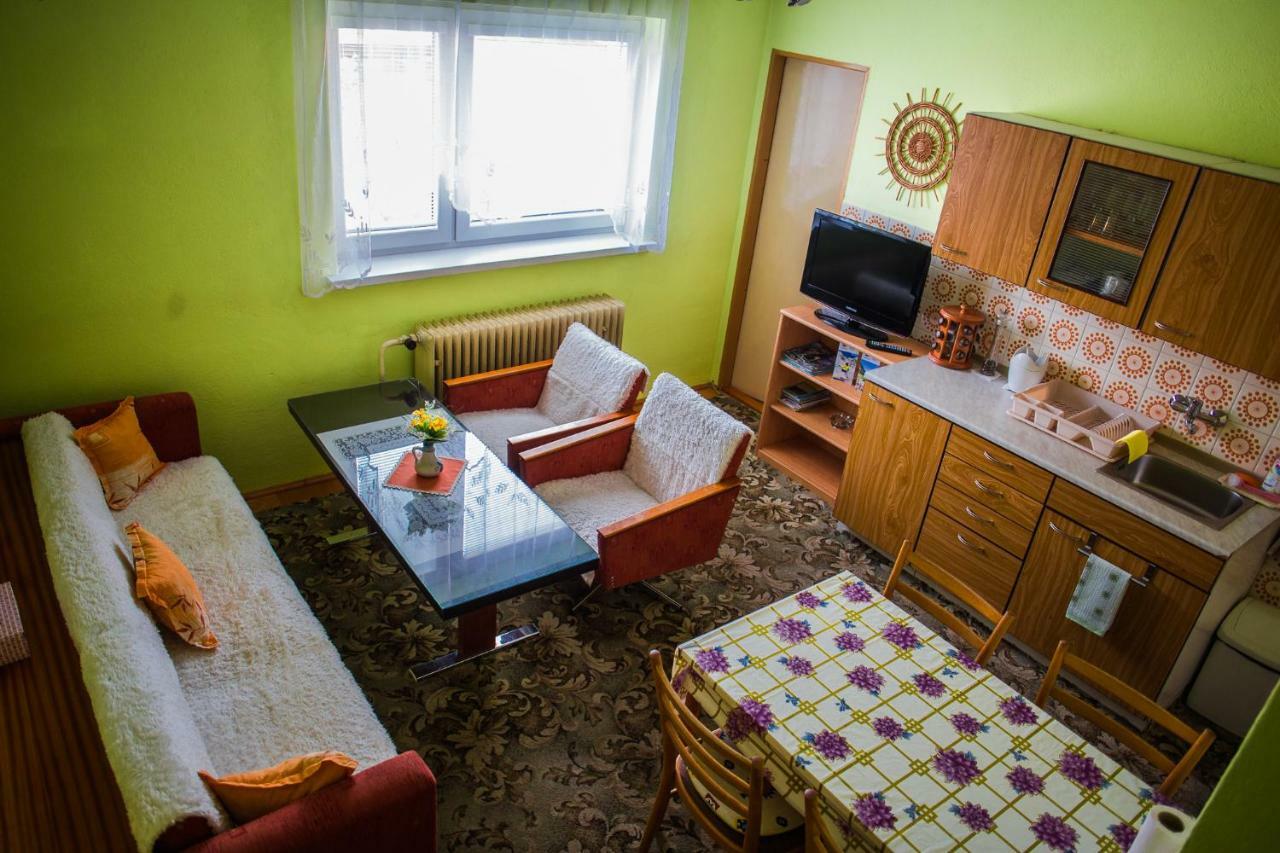 Apartman Strba Apartment ภายนอก รูปภาพ