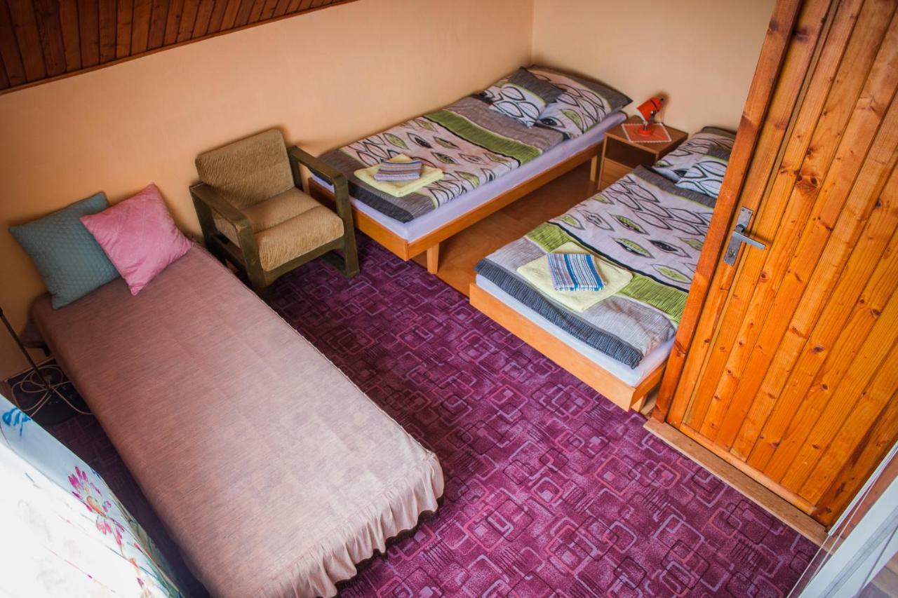 Apartman Strba Apartment ภายนอก รูปภาพ